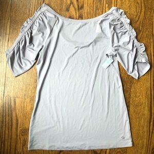 Gap Fit L gray workout top, rouched sleeves EUC!